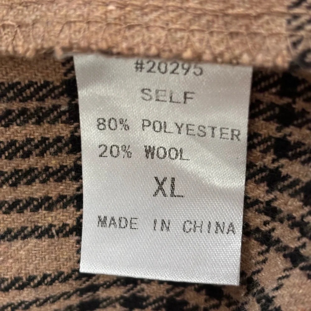 NWT FLANNEL SHACKET - Picture 7 of 8